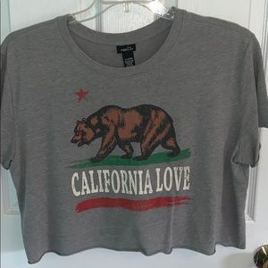 grey craphic crop top | XL